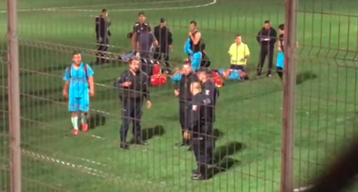 #Video Balean a cuatro jugadores durante partido de futbol en Guadalajara #Video Balean a cuatro jugadores durante partido de futbol en Guadalajara