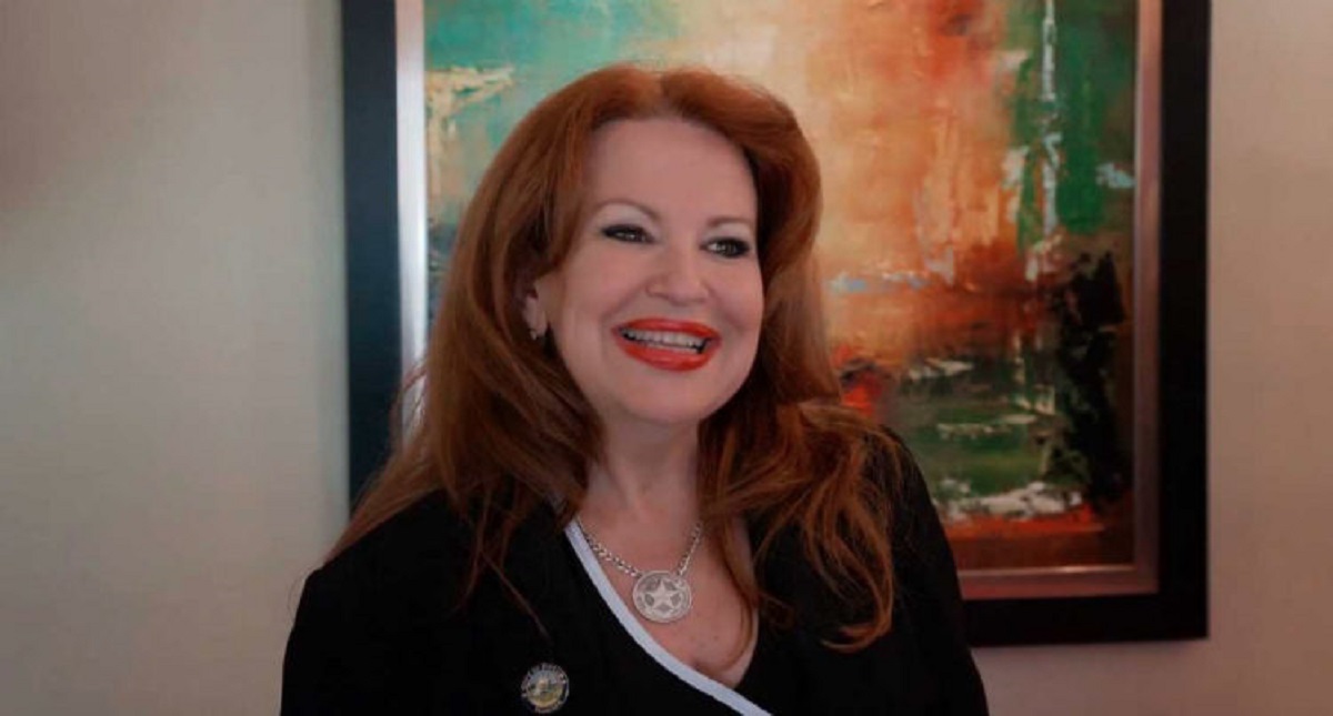 La política estadounidense que asegura haber sido abducida por aliens