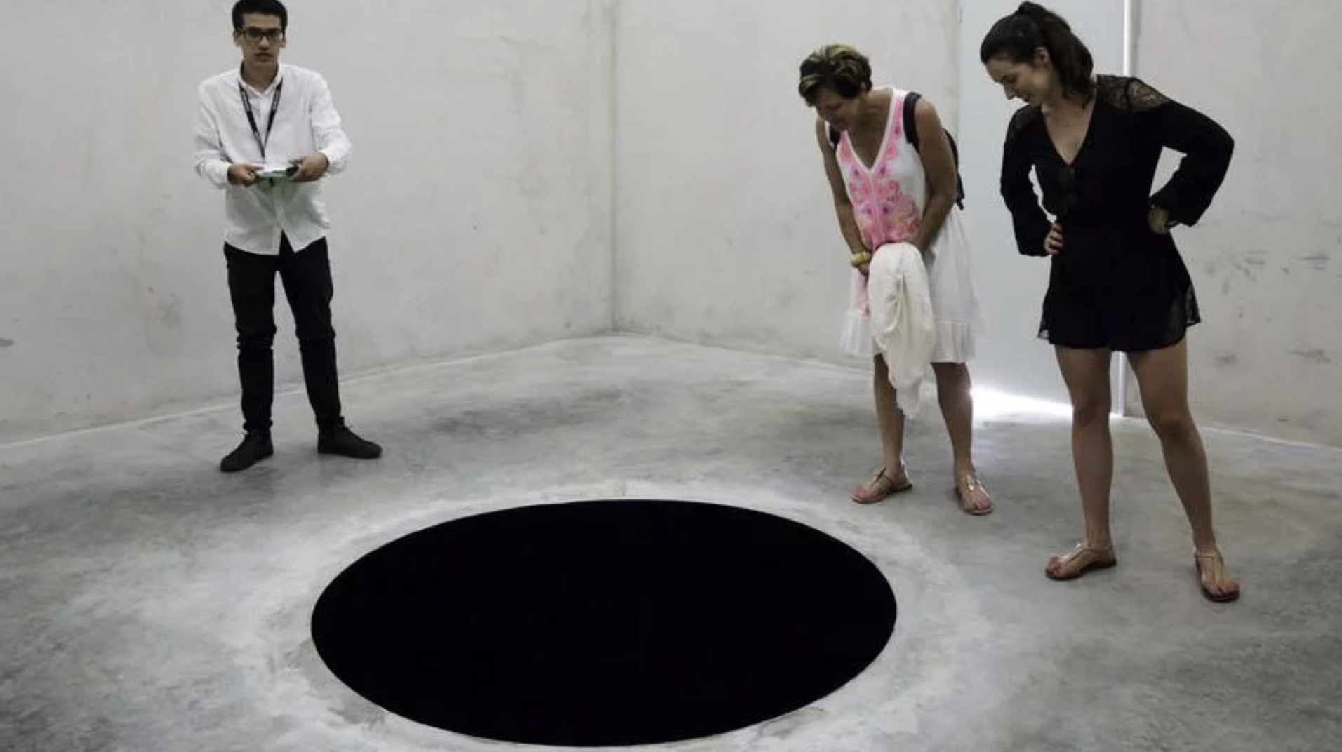 Hospitalizan a visitante tras caer en obra de Anish Kapoor - captura-de-pantalla-2018-08-20-a-las-113741