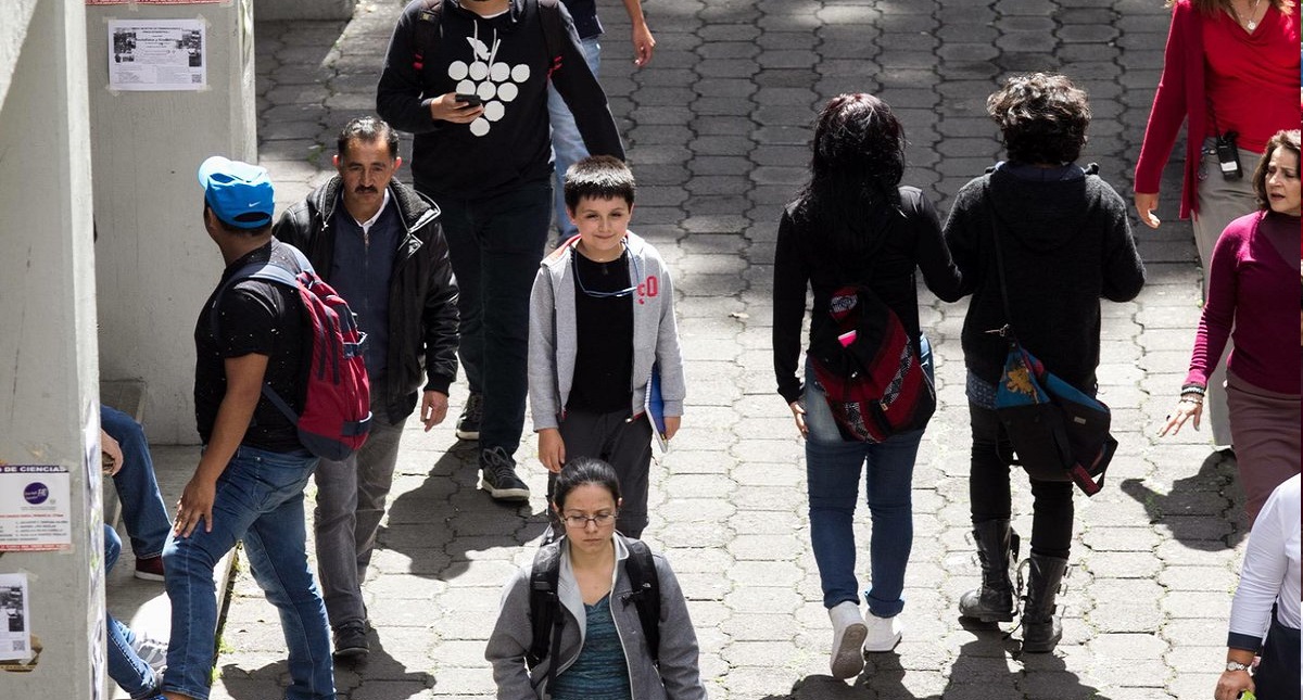 Sigo jugando como cualquier menor: Niño de 12 que entró a la UNAM - carlos-a-santamaria-unam