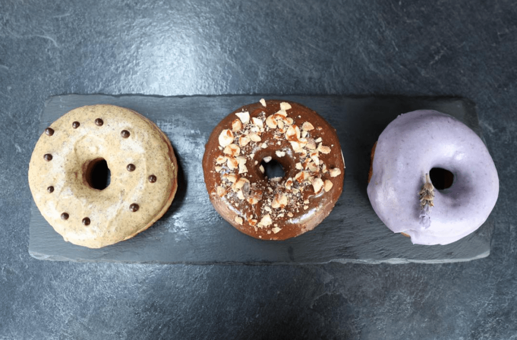 Los mejores postres para llevar a una cena.