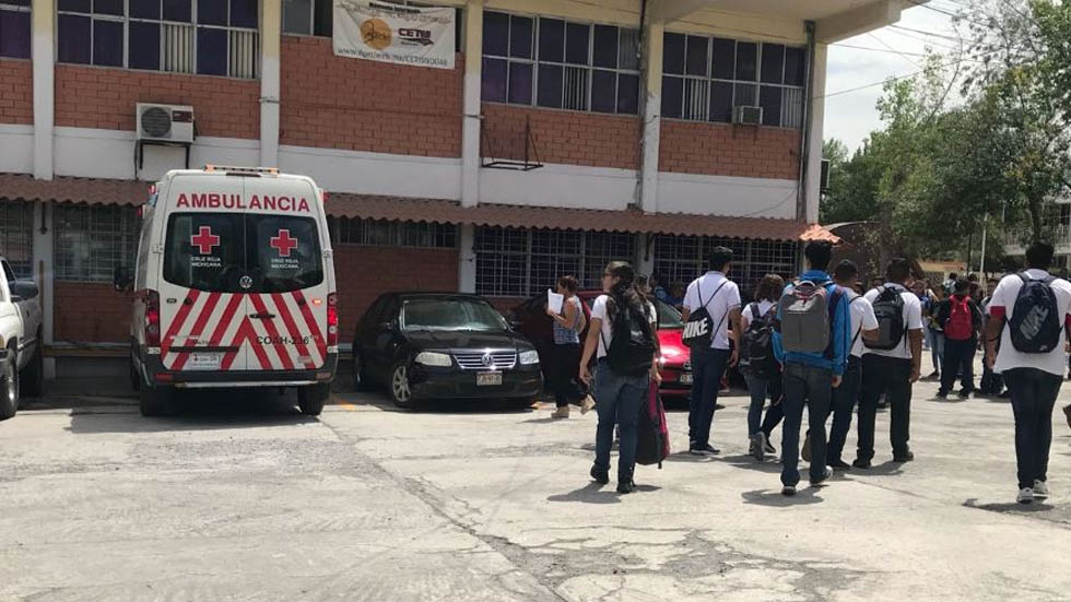 Experimento fallido en CETis de Saltillo deja 10 heridos - cetis-48-saltillo-experimento-accidente