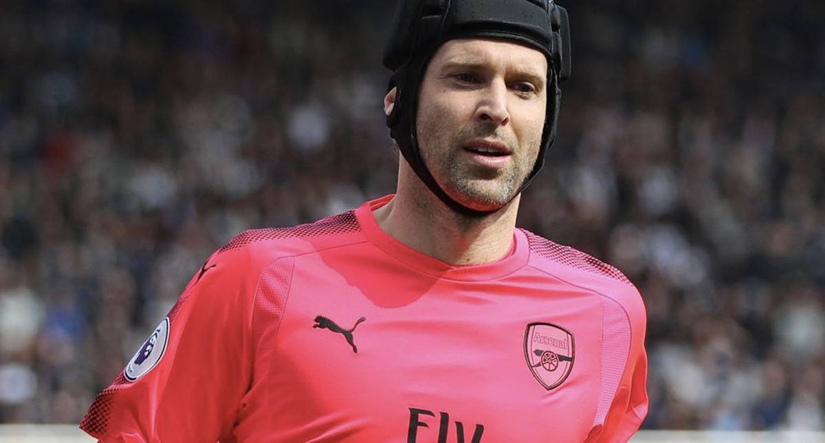Cech responde en redes sociales a burla del Bayer Leverkusen