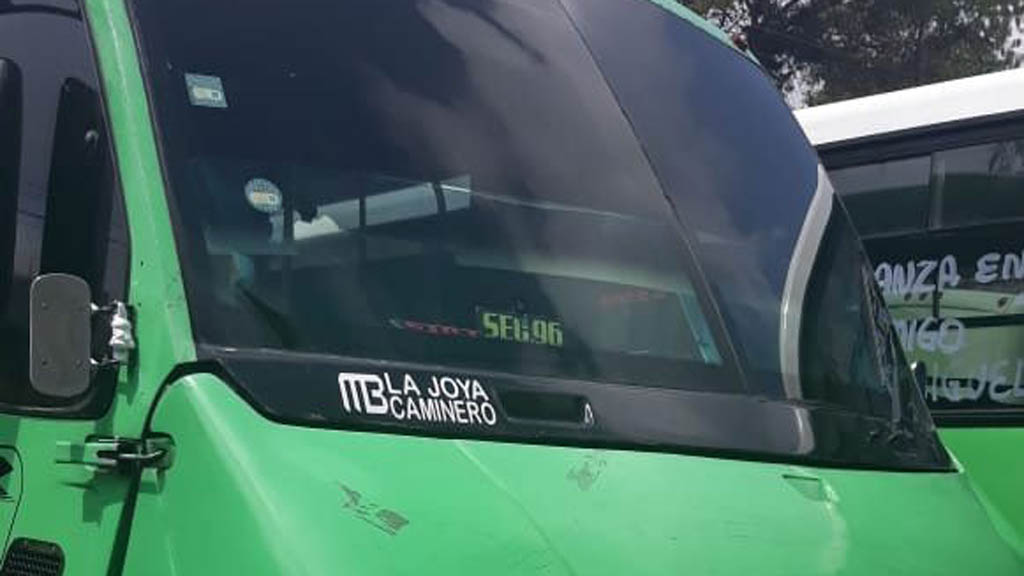 Chofer de microbús atropella a mujer y su hija en Tlalpan