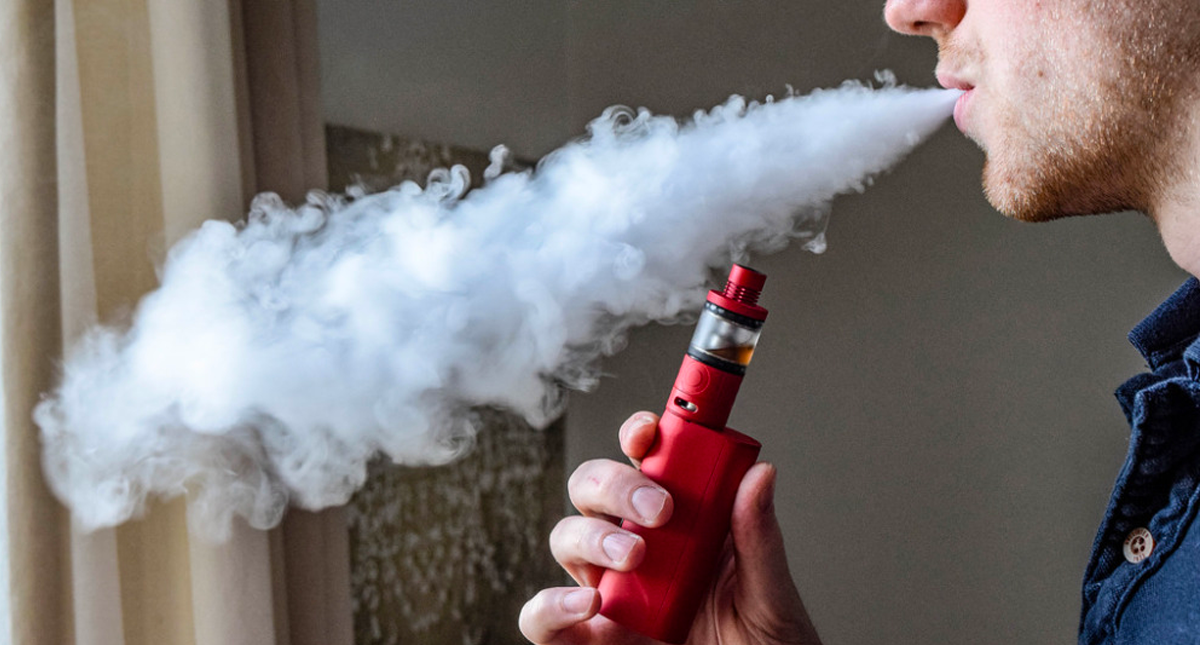 Cigarro electrónico no sirve para dejar de fumar: Especialista