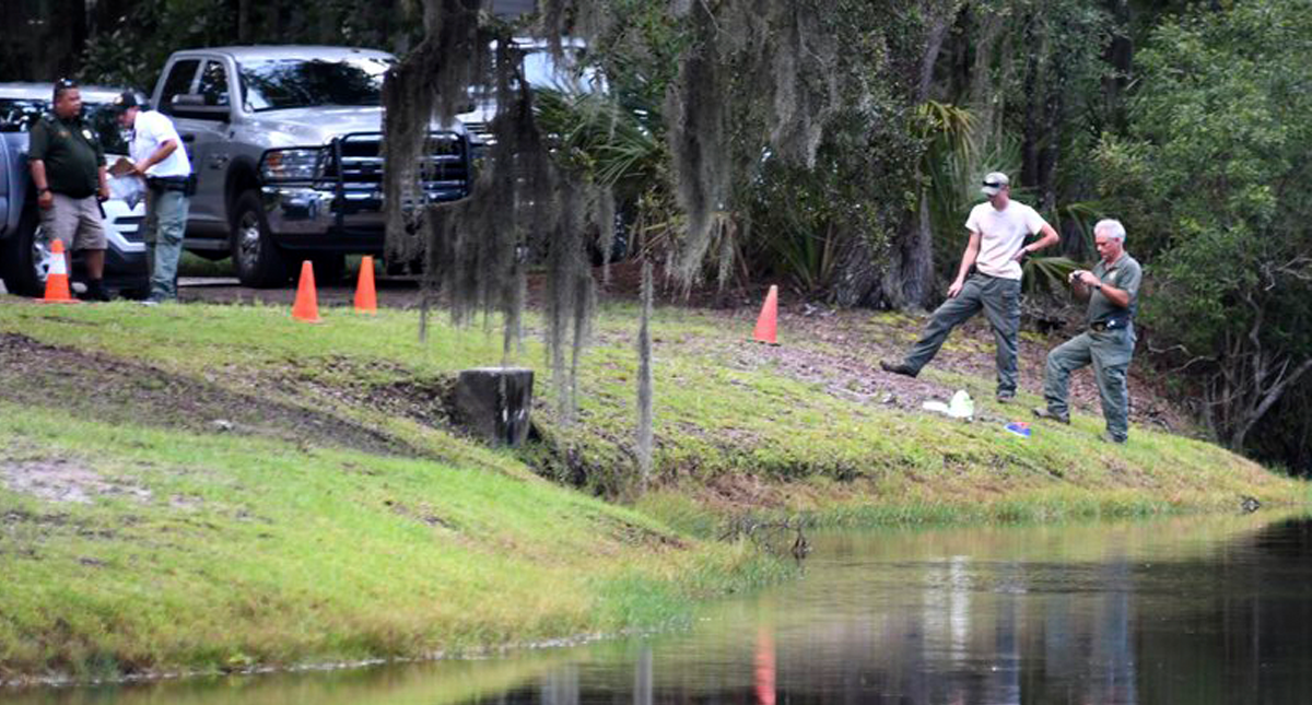 Cocodrilo mata a mujer cuando paseaba a su perro