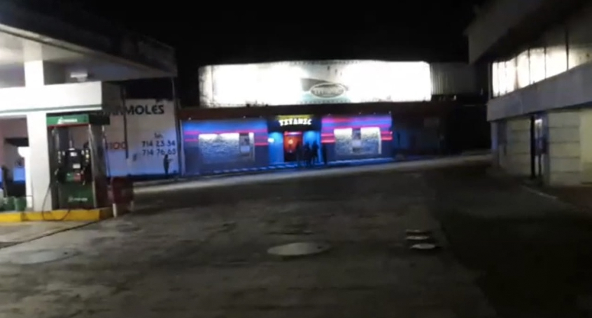 Comando armado asesina a cuatro en bar de Veracruz