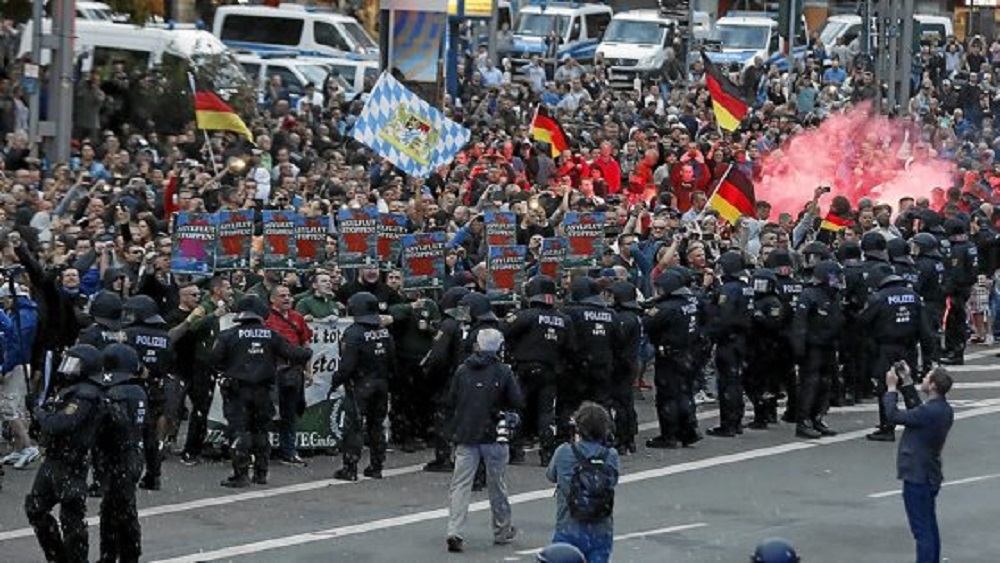 Convocan en Alemania a “cazar” extranjeros