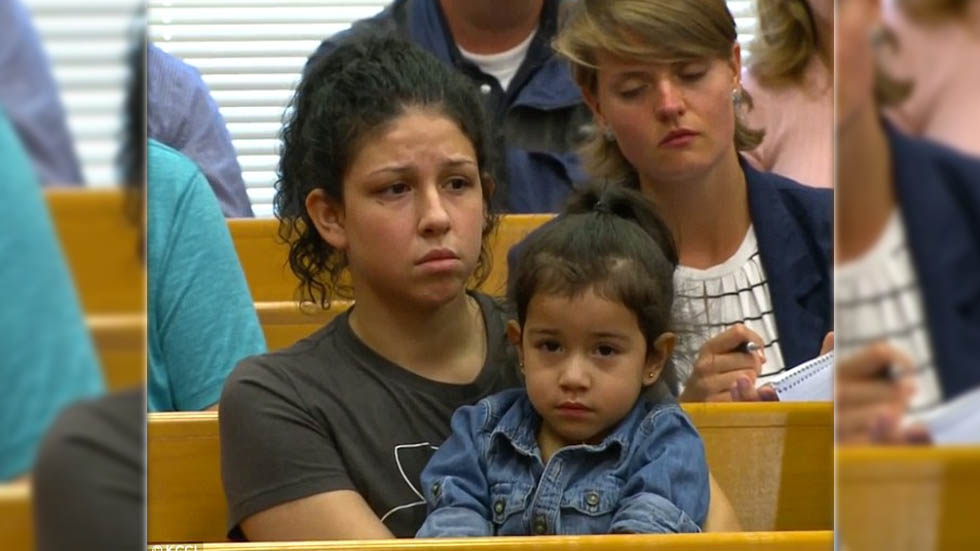 Ex novia de migrante acusado de asesinato en Iowa acude a la corte