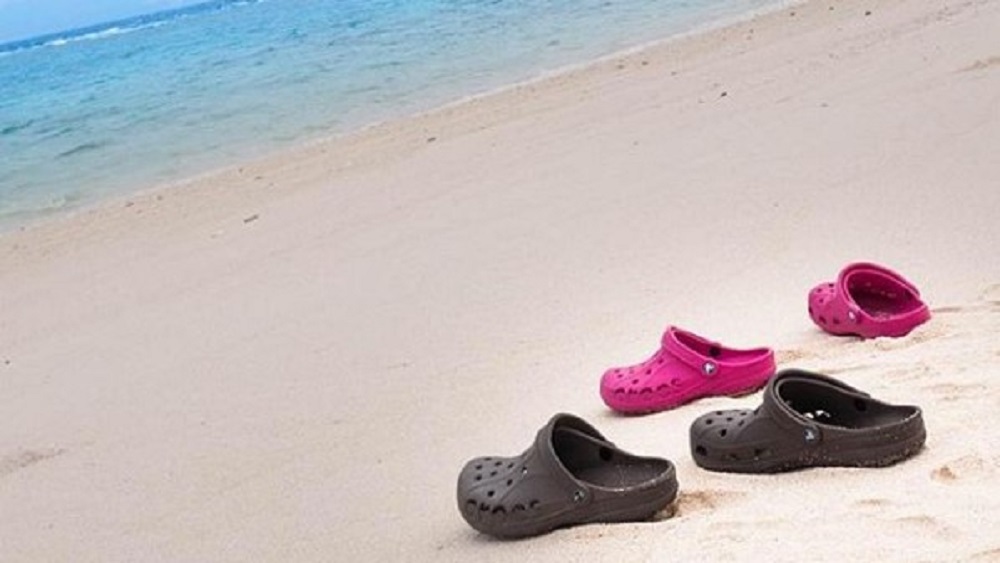 Clientes entran en pánico por cierre de fábrica de Crocs