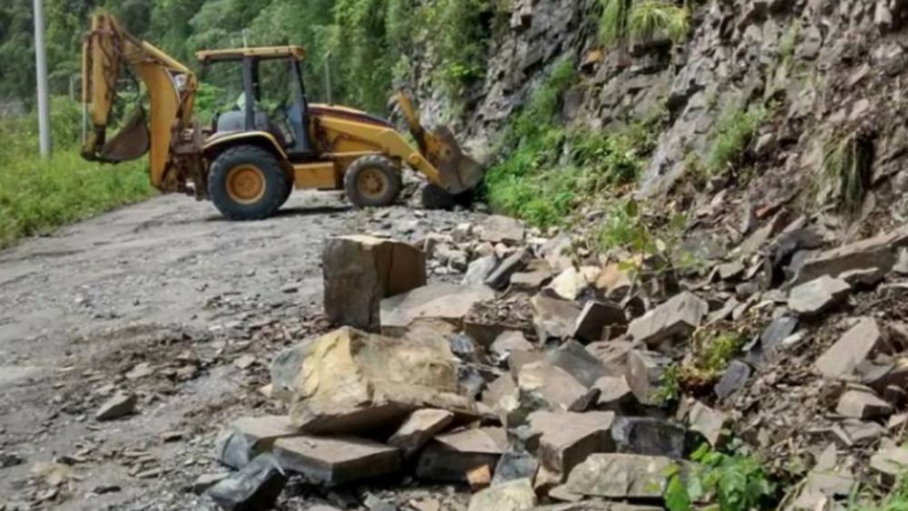 Segundo derrumbe en carretera de Hidalgo por lluvias