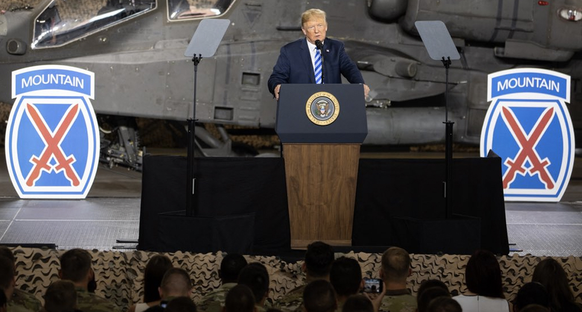 Trump firma presupuesto militar por 171 mil mdd