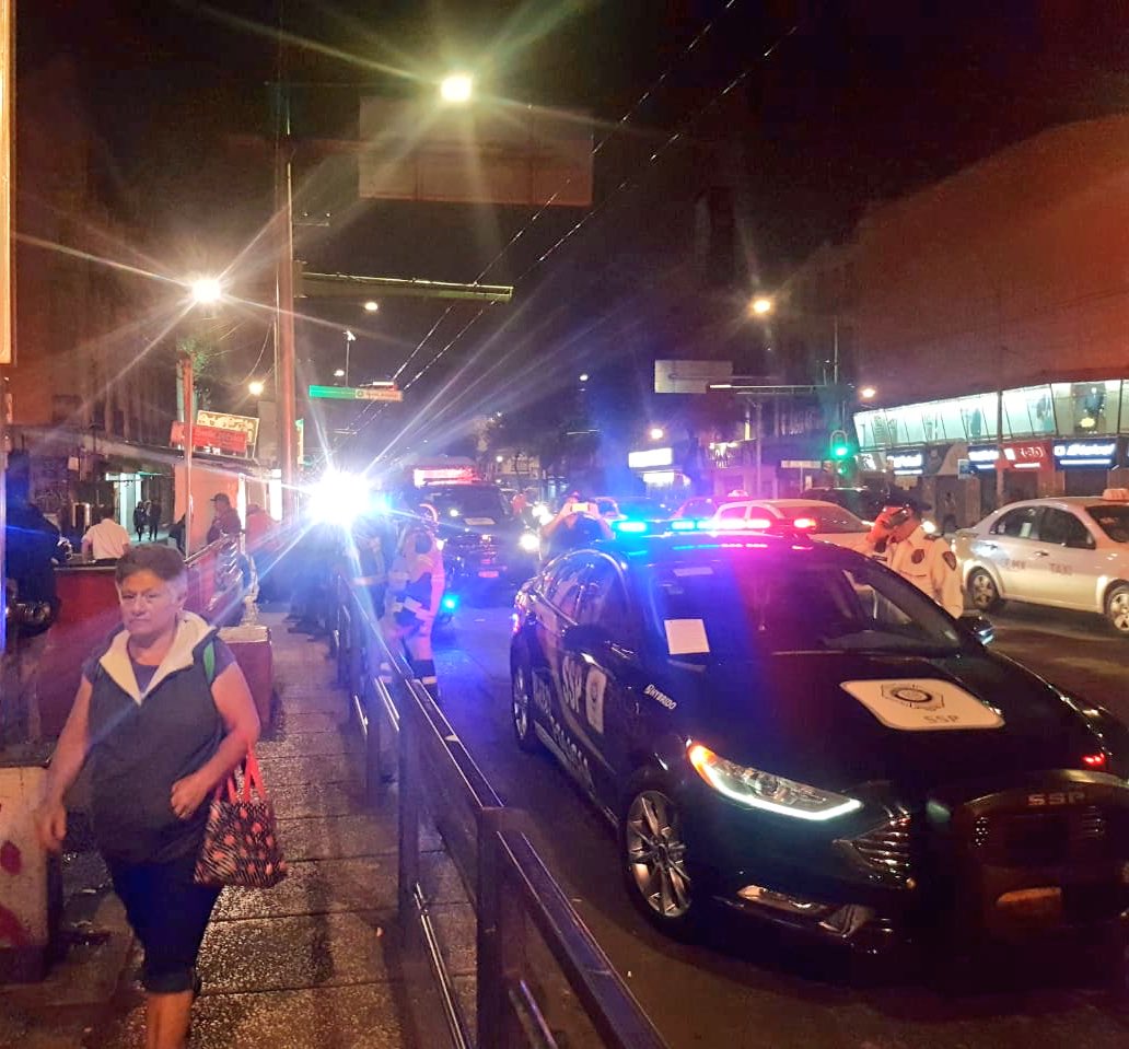 Evacúan churrería en el Centro Histórico por explosión de lata aire - explosion-el-moro1