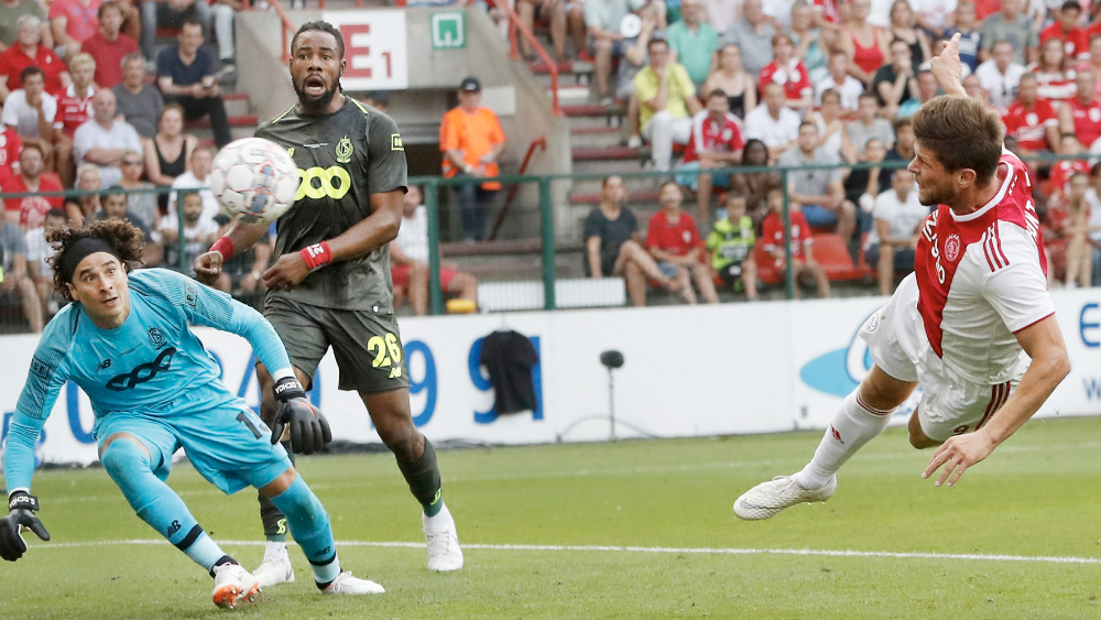 Standard Lieja empata con Ajax en ronda previa de Champions League