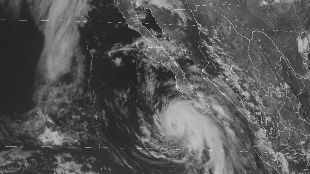 Huracán John mantendrá tormentas en cuatro estados del país