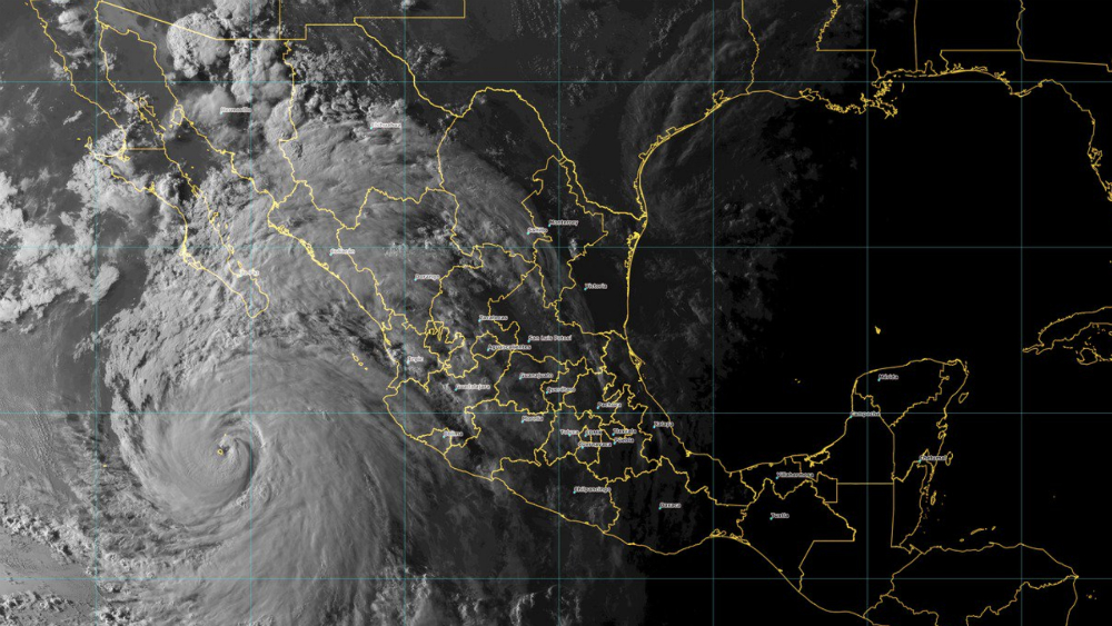 Huracán John causará lluvias intensas en gran parte del país