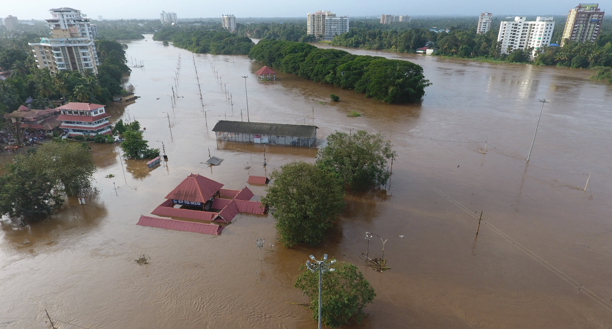 Inundaciones en India dejan saldo de 37 personas muertas - india-inundaciones