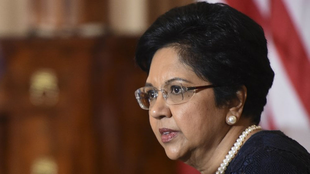 Pepsico anuncia salida de su líder Indra Nooyi