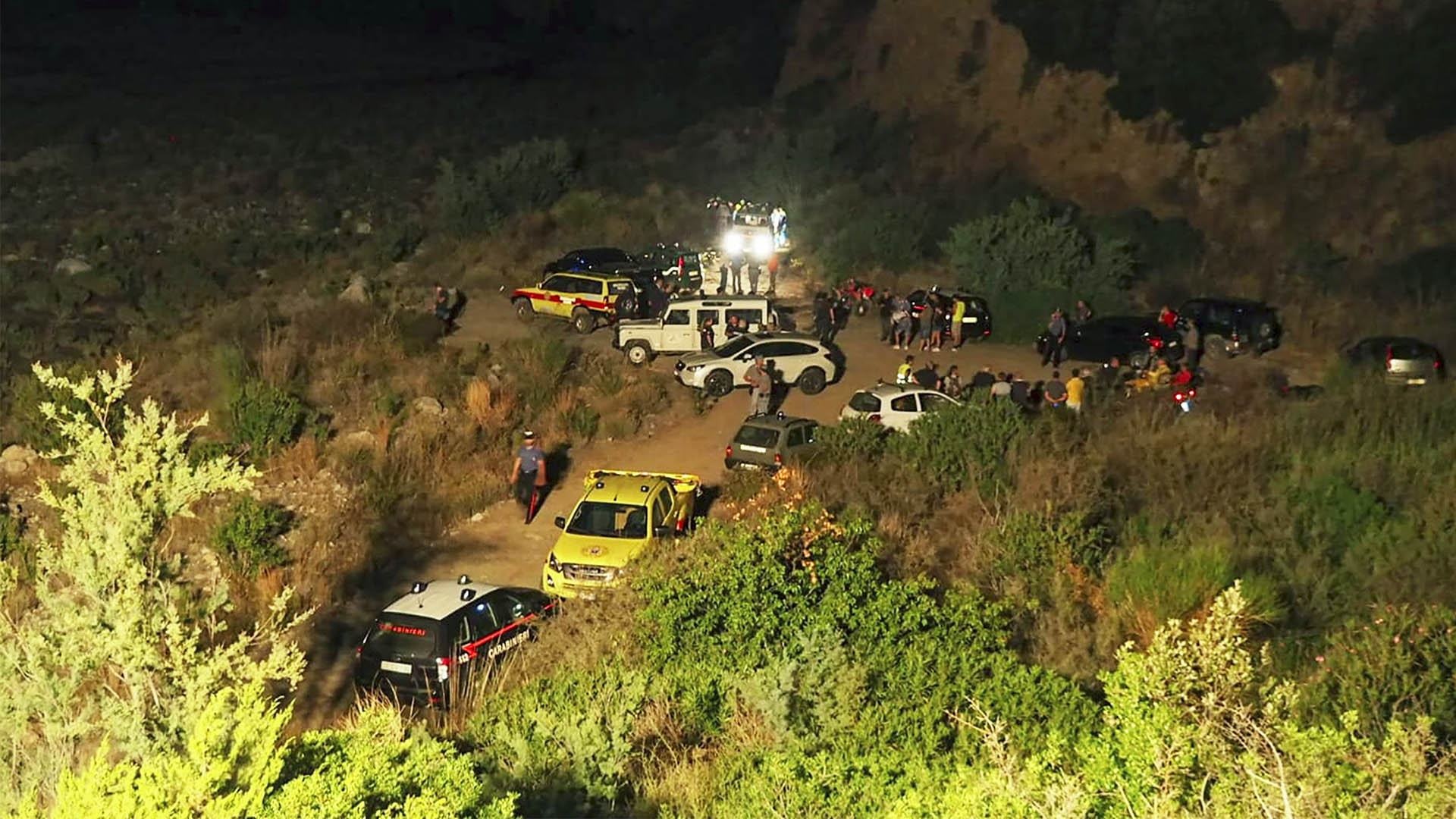 Desborde de torrente en Italia deja al menos ocho muertos