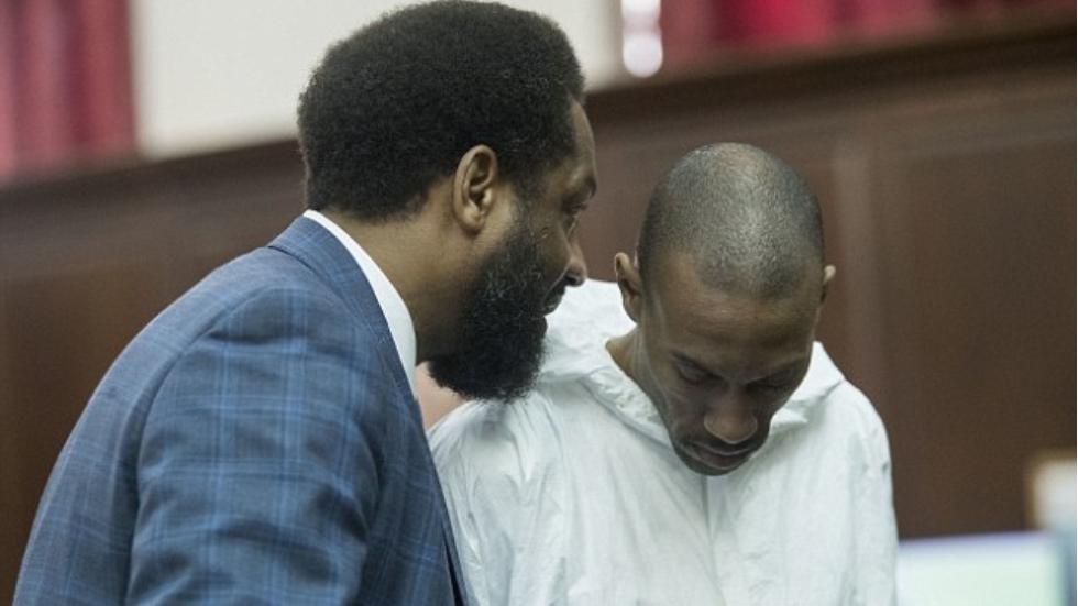 Sujeto acusado de ocultar cadáver de su hijo comparece ante la Corte - james-currie-2