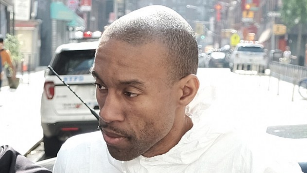 Sujeto acusado de ocultar cadáver de su hijo comparece ante la Corte - james-currie-3