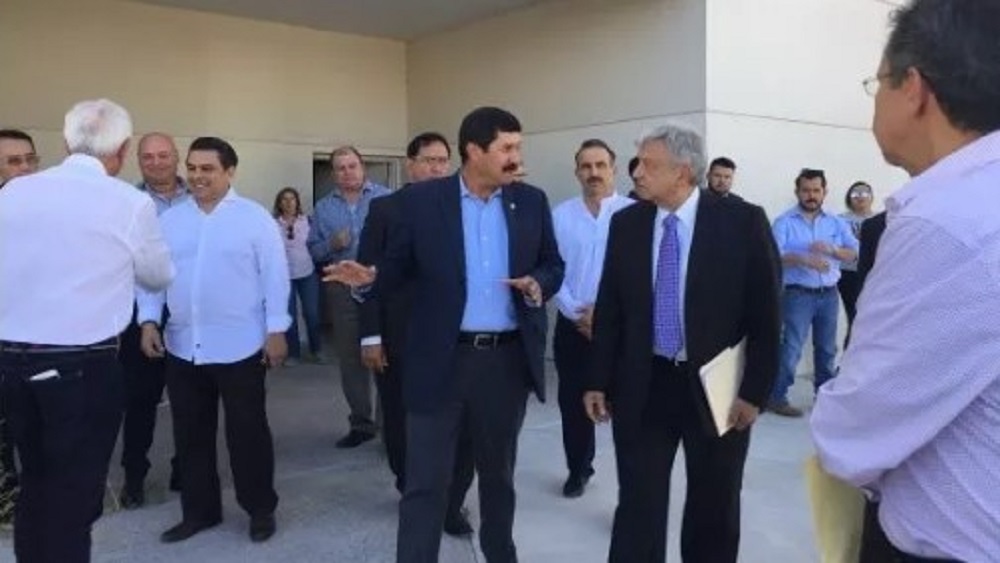AMLO visita junto a Javier Corral "elefante blanco" en Ciudad Juárez - javier-corral-amlo