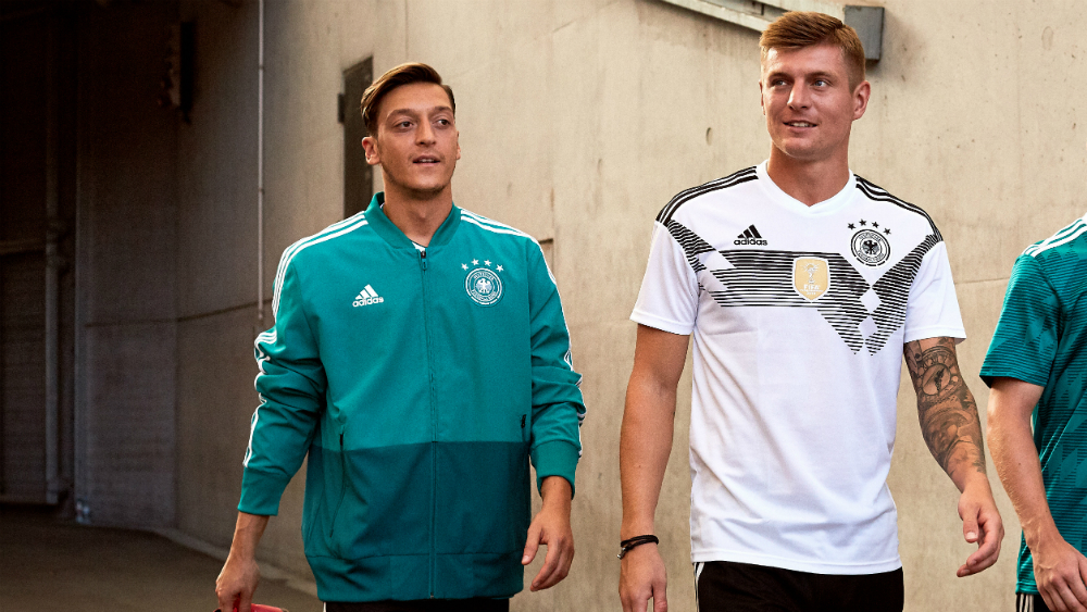 Toni Kroos critica a Özil por su salida de Selección Alemana - kroos-ozil-2