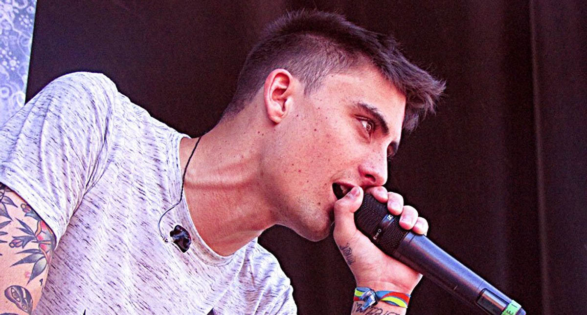 Muere a los 28 años el vocalista de We Came as Romans