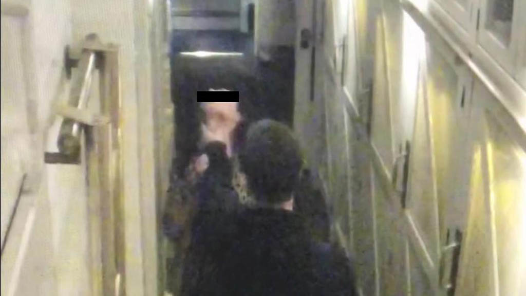 #Video Captan presunta agresión de Liam Gallagher a su novia - liam-gallagher-y-debbie