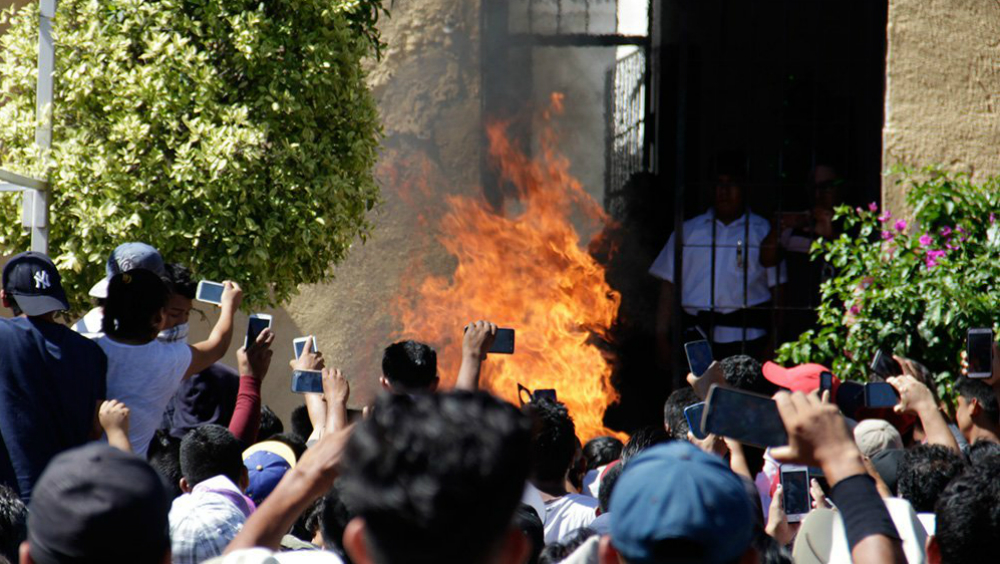 Instigador se delata por transmitir linchamiento en Puebla