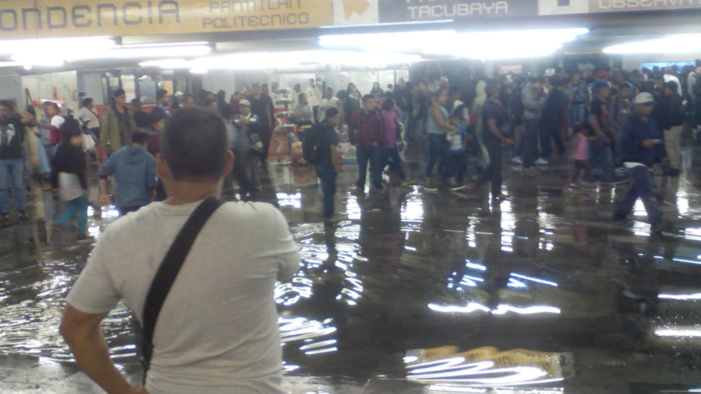 Restablecen servicio en Línea A del Metro tras lluvia