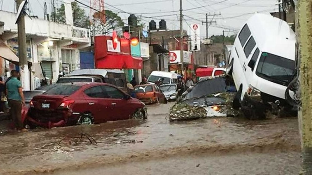 Lluvia deja dos muertos en Chimalhuacán