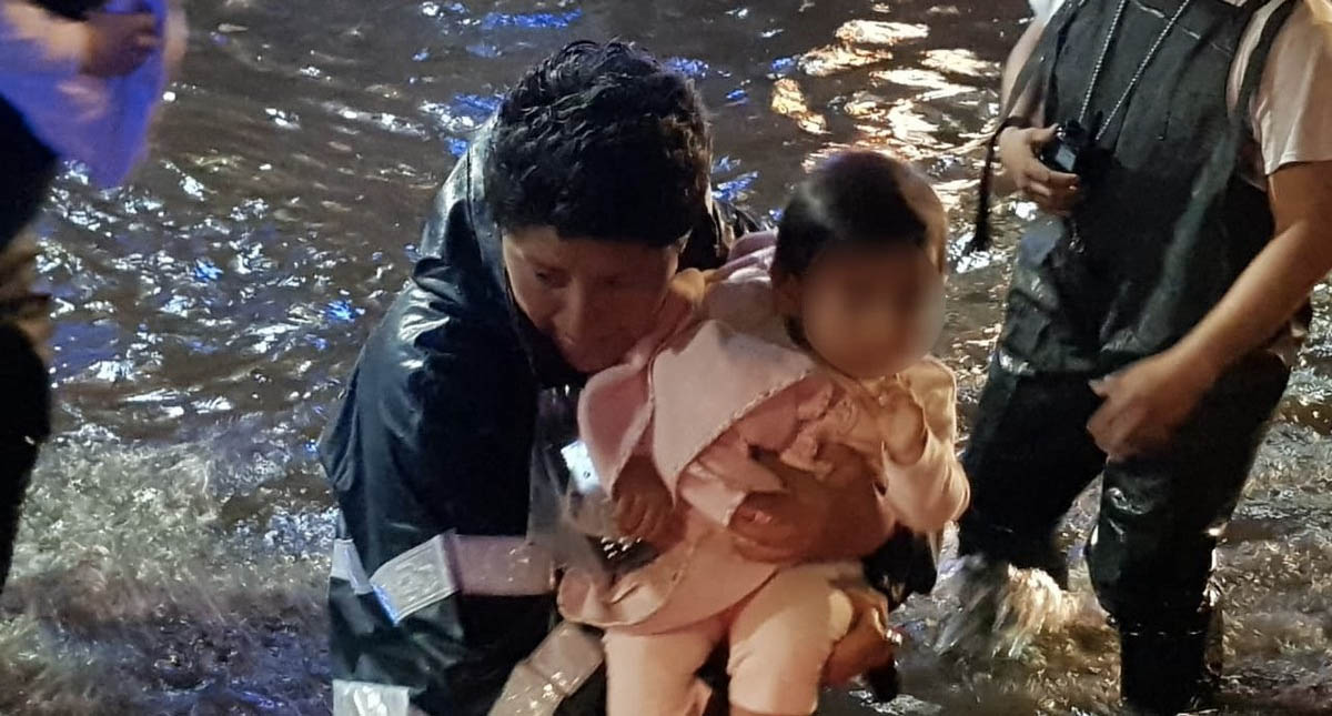 #Videos Caos en la Ciudad de México por lluvia - lluvias-policia-inundaciones-2