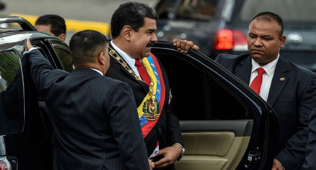 En Venezuela quitan inmunidad a dos diputados por ataque a Maduro