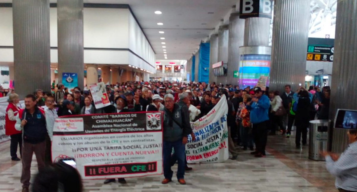 Concluye manifestación de usuarios de energía eléctrica en el AICM