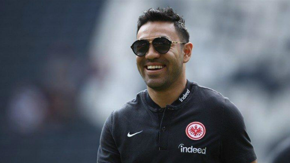 Eintracht Frankfurt asegura que Marco Fabián está sano - marco-fabian-eintracht