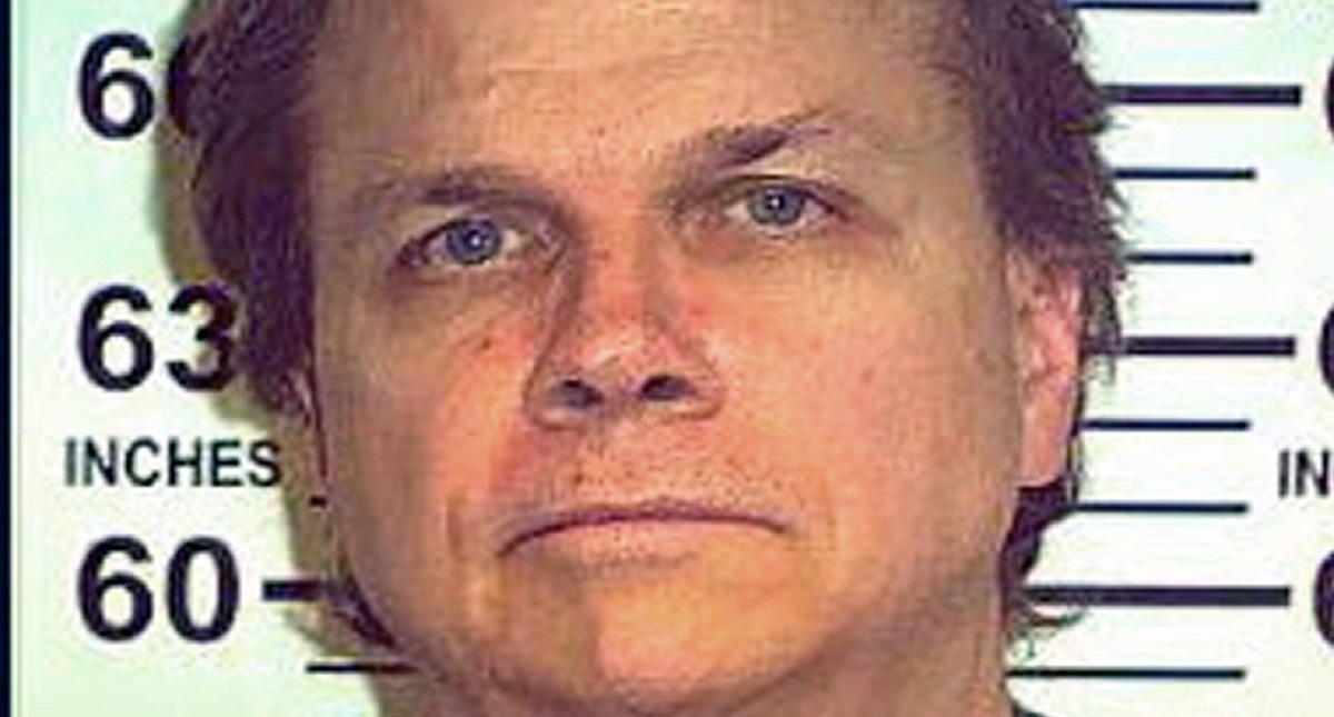 Niegan libertad condicional a asesino de John Lennon