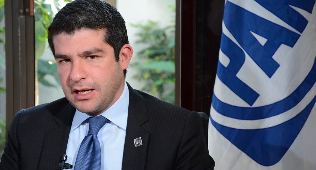 Mauricio Tabe deja dirigencia del PAN en la Ciudad de México