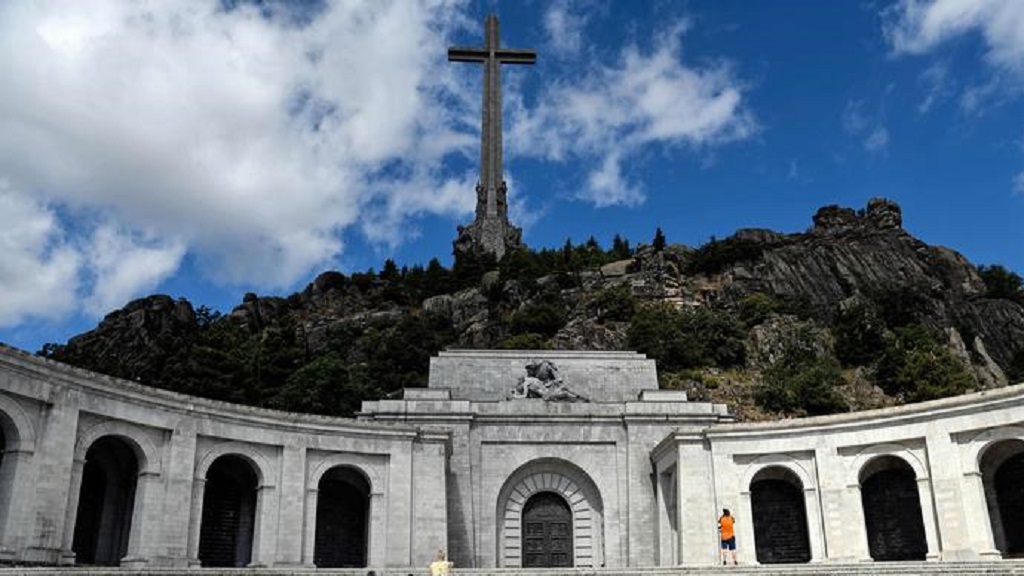 España aprueba exhumación del dictador Francisco Franco - mausoleo-de-francisco-franco