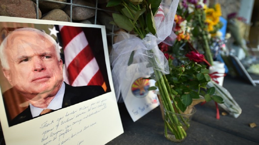 Trump no asistirá al funeral de John McCain - mccain