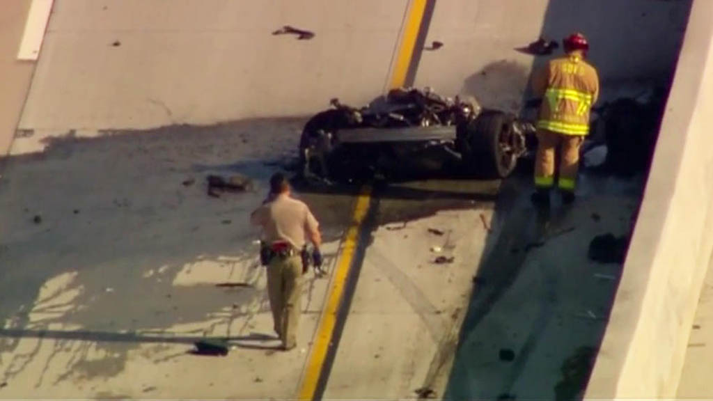 Muere youtuber en California tras estrellarse contra camioneta