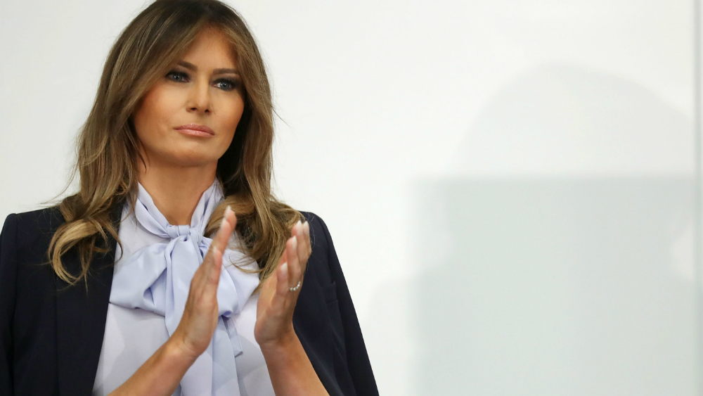 Melania Trump viajará sola a África