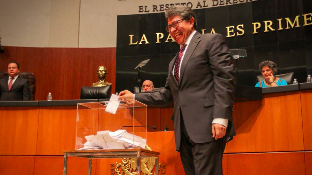 Senado gastó 330 mdp en liquidaciones: Monreal