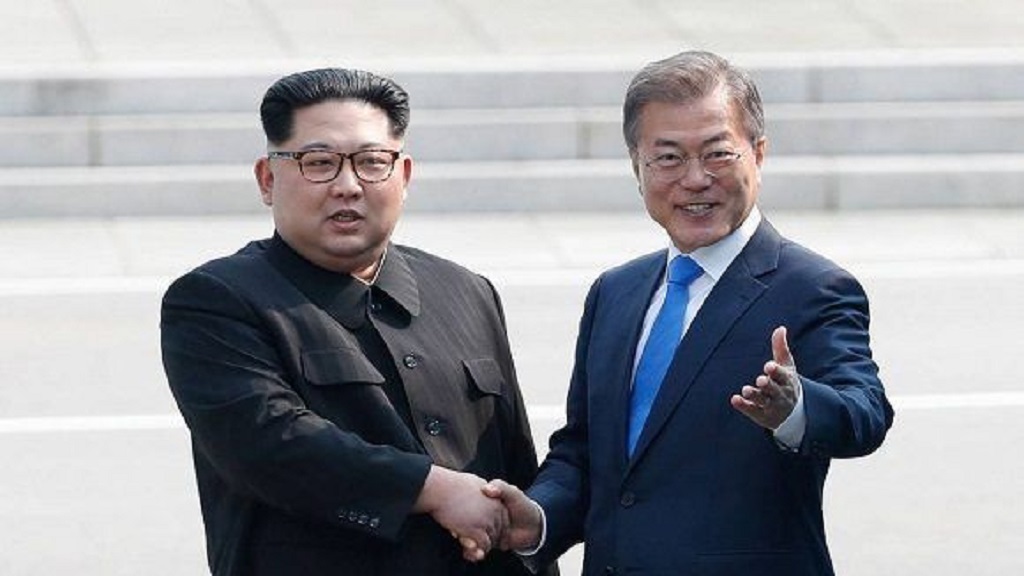 Kim Jong Un recibirá en Pyongyang al líder surcoreano Moon Jae in - moon-jae-in-y-kim-yong-un