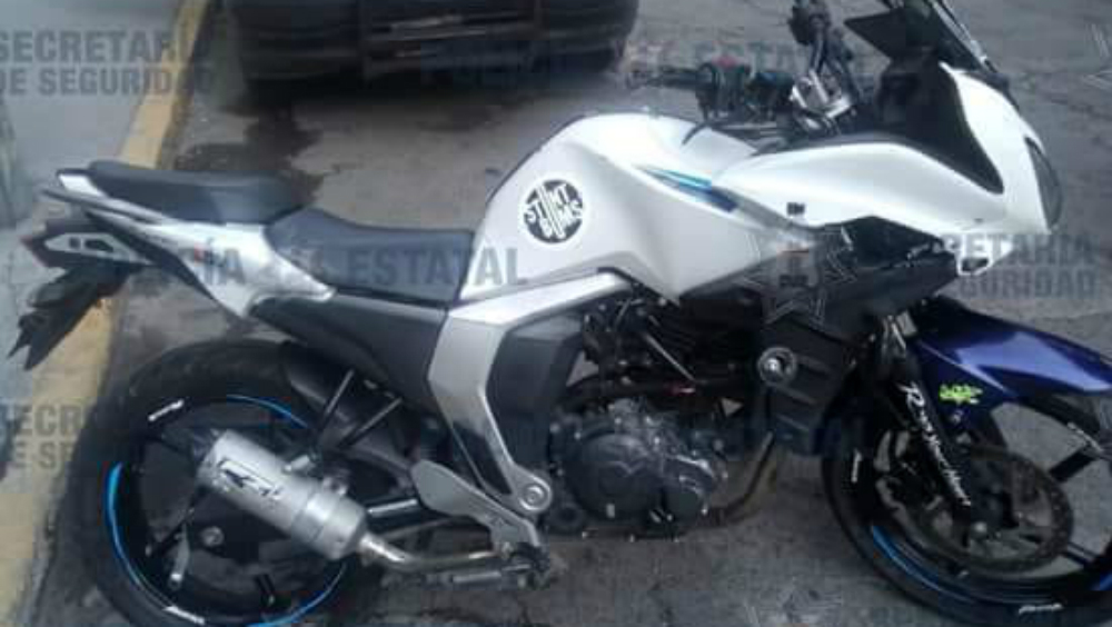 Capturan en Edomex a supuesto Policía Federal por robo - moto-policia-federal-sdomex-ss