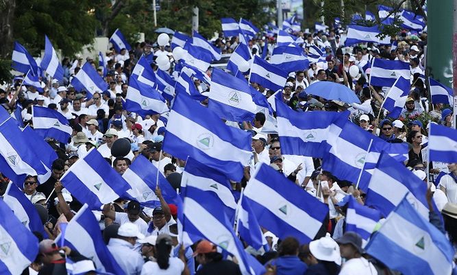 Marchan en Nicaragua para exigir excarcelación de 400 personas - nicaraguaint