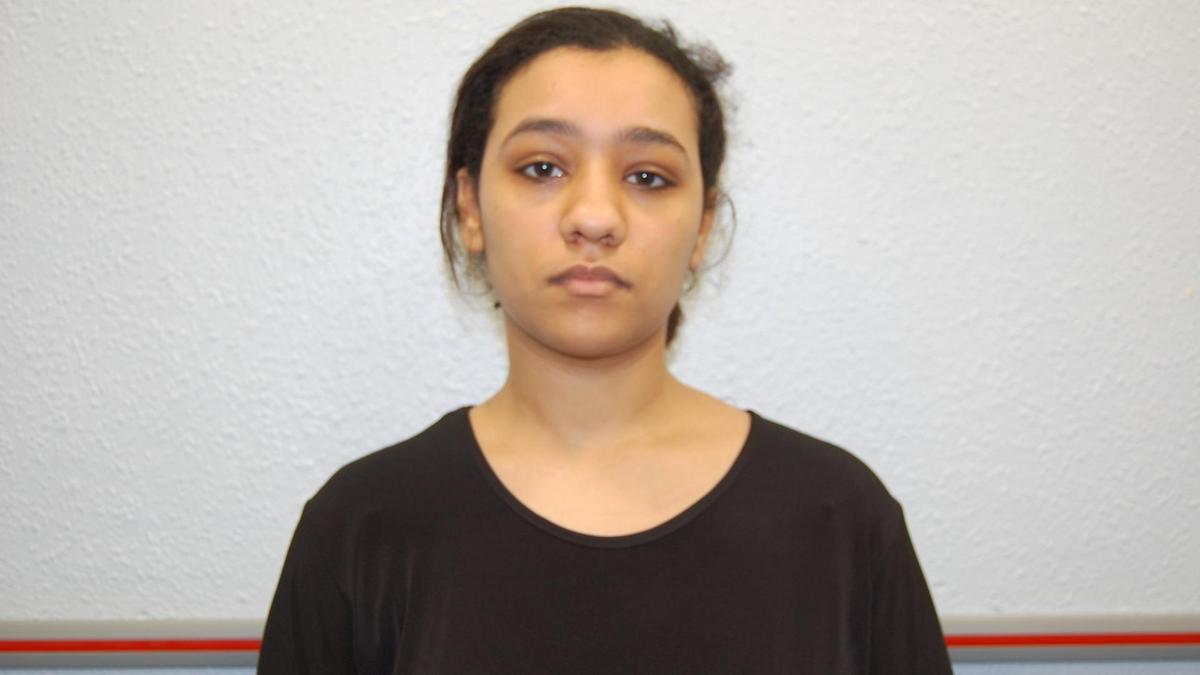 Condenan a cadena perpetua a adolescente que planeaba ataque terrorista en Londres - nina-terorista