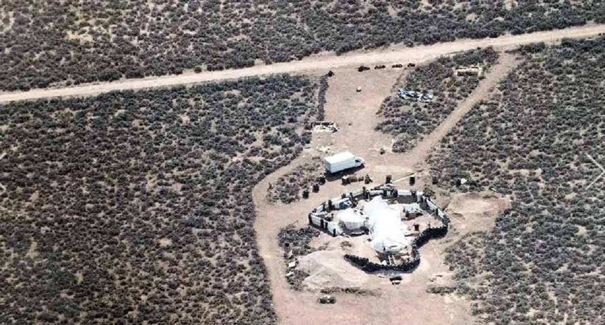 Niños rescatados en Nuevo México eran entrenados para tiroteos escolares