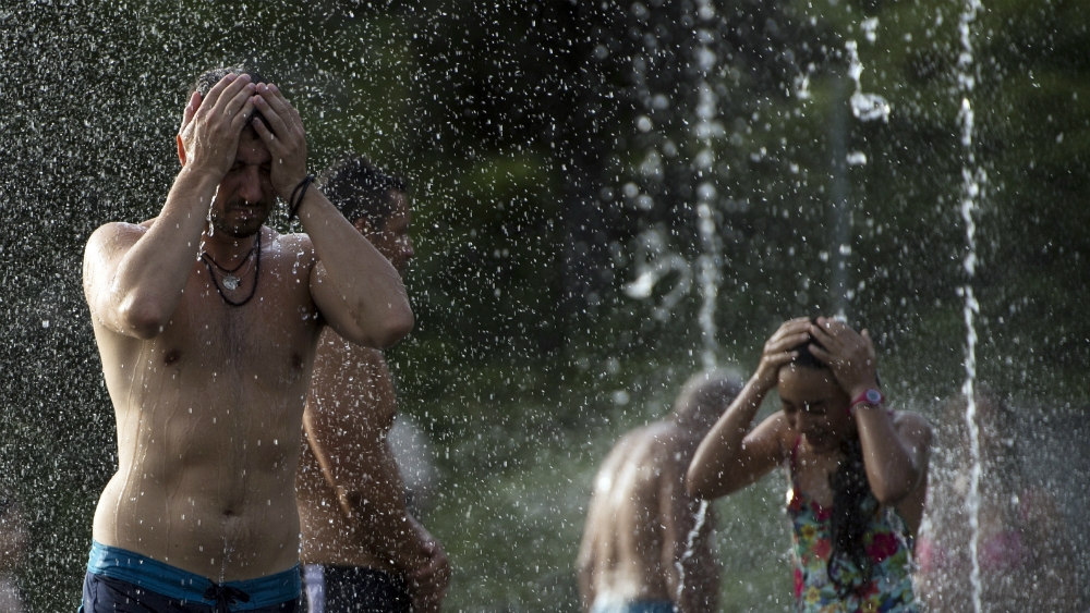 Temperaturas récord derriten el asfalto en Europa