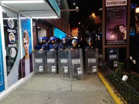 Detienen a 97 mujeres durante operativo en antro de la colonia Del Valle - operativo